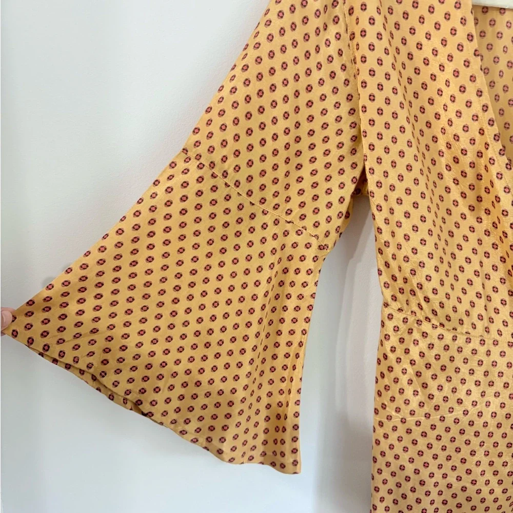 Billabong Divine Day Golden 70's Vibe Wrap Mini Dress Bell Sleeve Womens sz M - Picture 5 of 8
